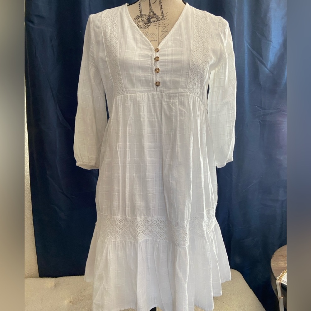 Knox Rose White Long Sleeve Dress with Lace Detail